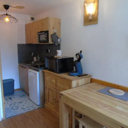 Renove Pour 3 Pers A Valfrejus, Proche Telecabine, Parking Gratuit - Fr-1-561-106 アパート *